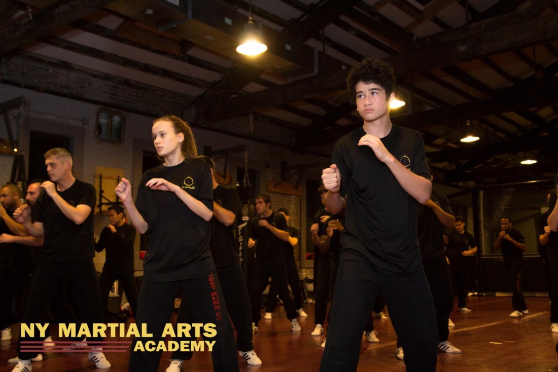 Jeet Kune Do neutral stance